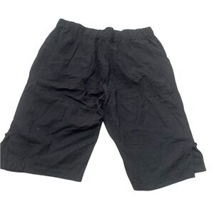 NWOT XL Black Bermuda Shorts w/functional pockets